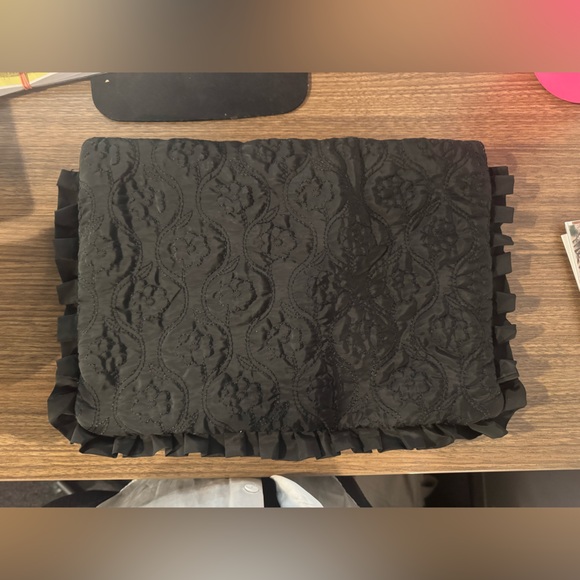 Damson Madder Quilted Computer Case - Picture 2 of 3